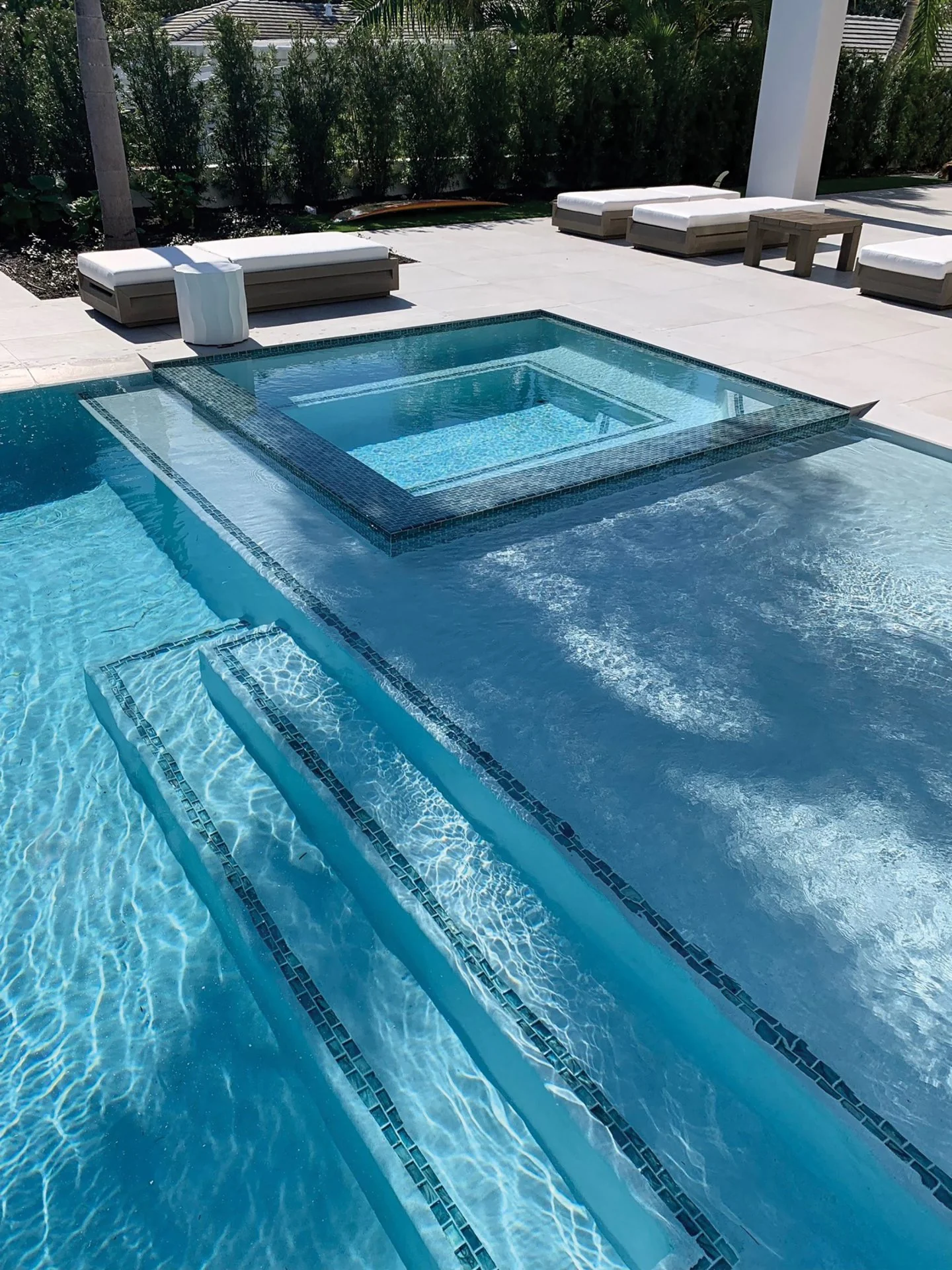 Blue Quartz - Diamond Brite